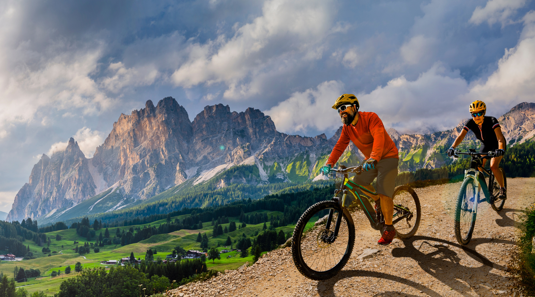 Auswahl an Mountainbikes, Gravelbikes, Trekkingrädern und E-Bikes bei YUHUBIKES